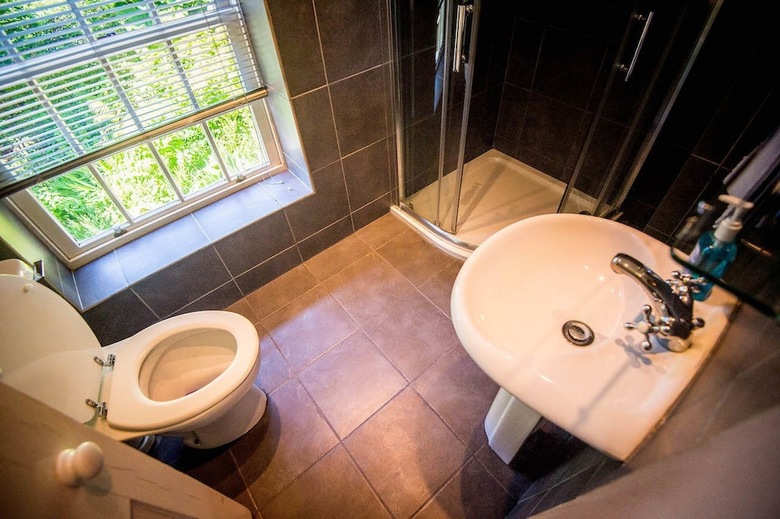 The Cors Country House