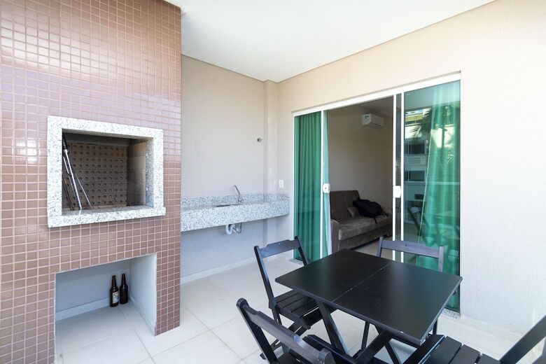 Aluguel Apartamento 2 Quartos 1 Suite 001