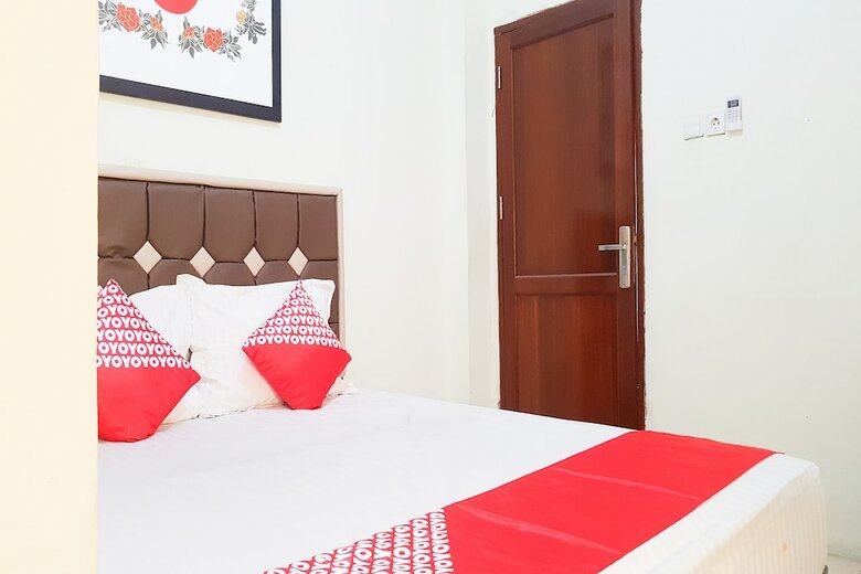 Hostal Oyo 1243 9-haan Homestay