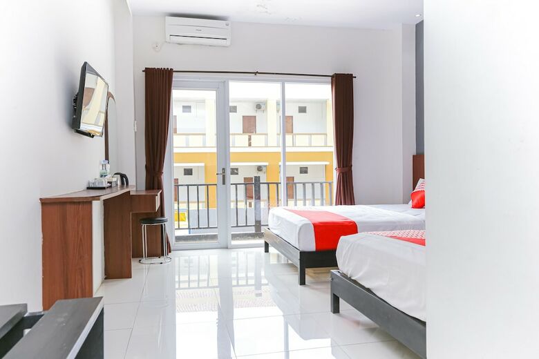 Capital O 1246 Hotel Grand Pacific