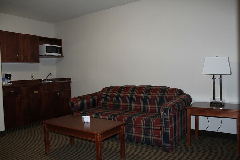 Hotel Foxwood Inn & Suites