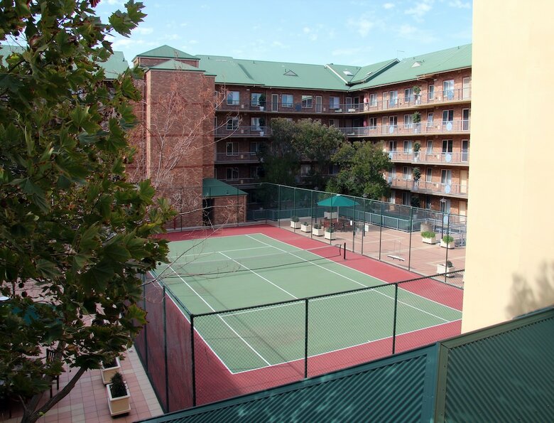 Adelaide Central Apartment - 3br, 2bath & Carpark