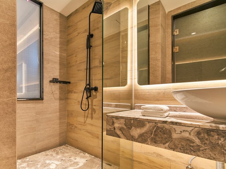 Shilo Naci Hotel