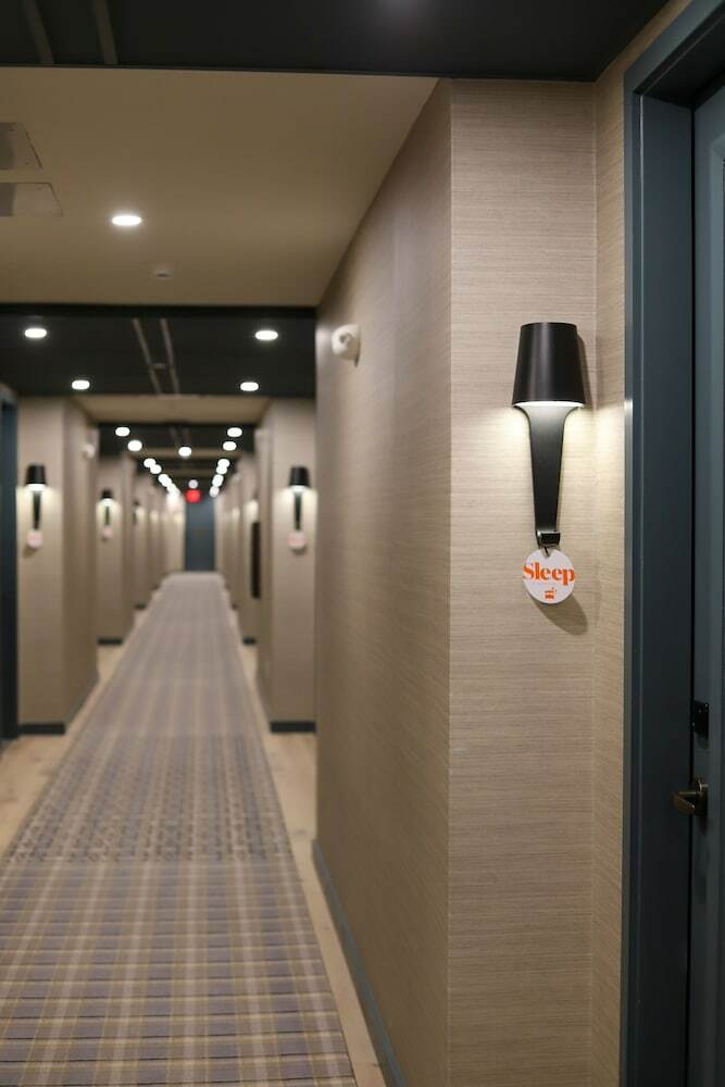 Hotel Canopy By Hilton Charlotte Southpark