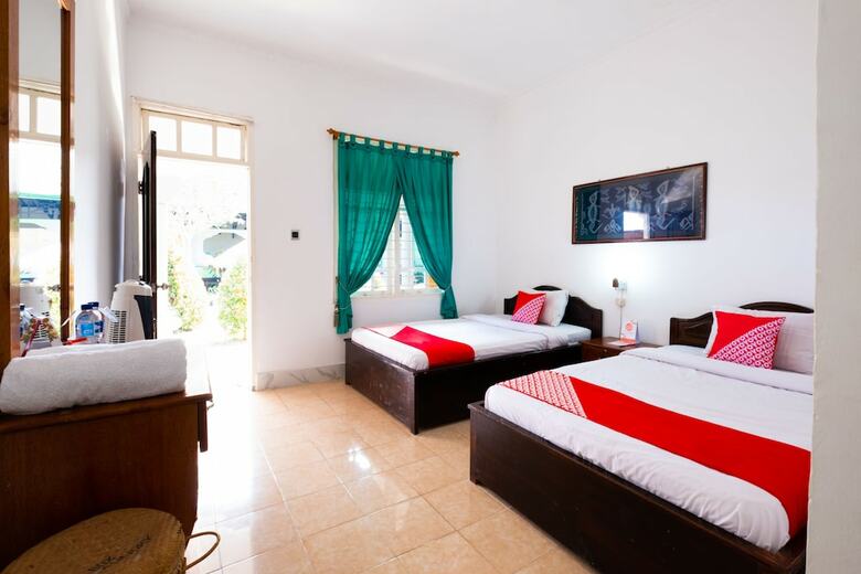 Hotel Oyo 1320 Green Orry Inn
