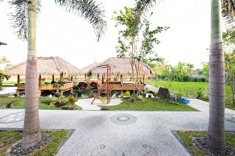 Hotel Oyo 1320 Green Orry Inn