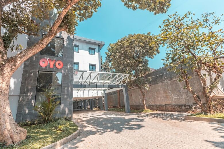 Hostal Oyo 1329 Tanjung Pakuan