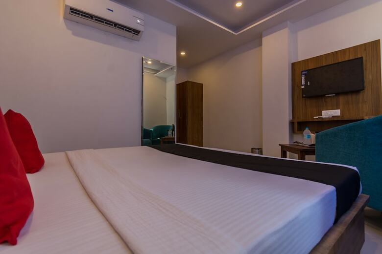 Hotel Capital O 44225 Neem Leaf