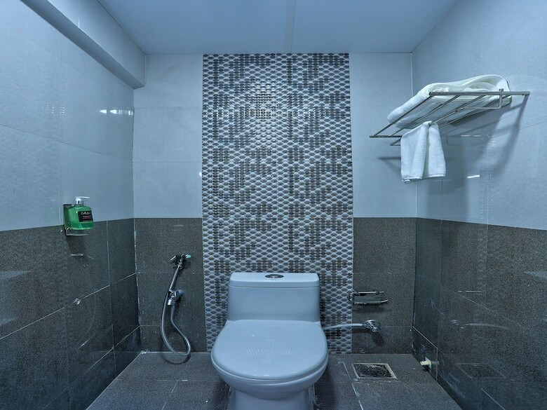 Hotel Collection O 30090 Mayajaal Multiplex