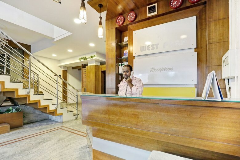 Oyo 872 West Park Hotel