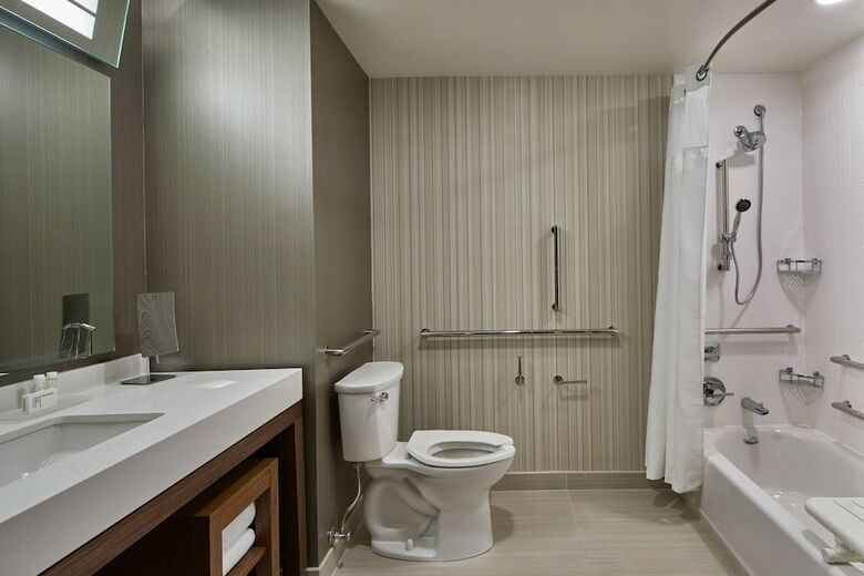 Hotel Courtyard By Marriott Albany Airport