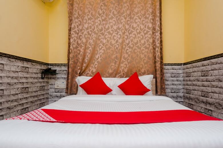 Oyo 29550 Hotel Nivara