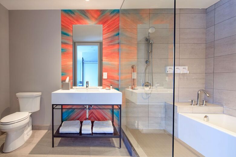 Hotel Canvas Moncton, Tapestry Collection By Hilton