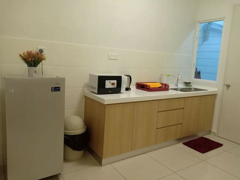 Hotel Bleisure Parkland Homestay