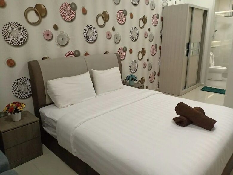 Hotel Bleisure Parkland Homestay