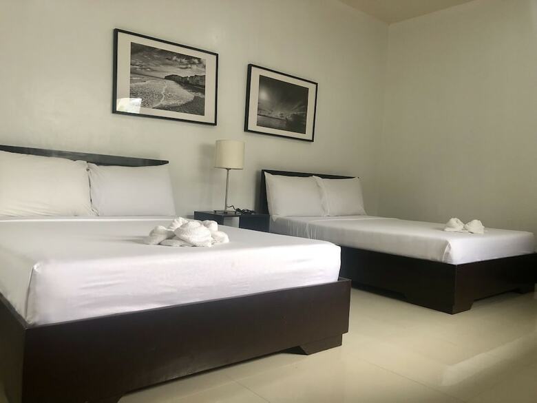 Hotel Paguia's Cottages