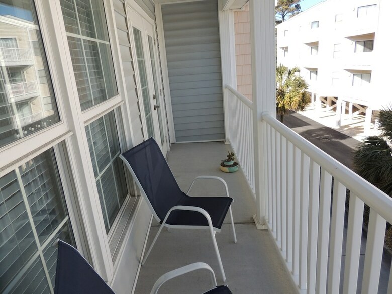 Charleston Village #102