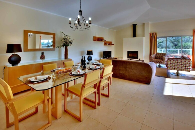 Villa Aqua