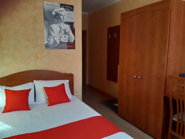 Hotel Maxrooms Volga Hollywood