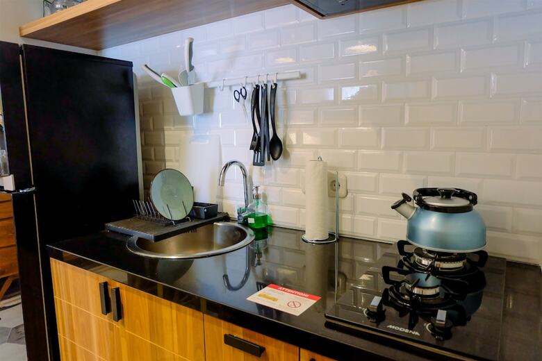 Modern And Stylish 2br Pakubuwono Terrace Apartment