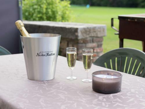 Lodge Holiday Home Le Risdoux Vireuxwallerand