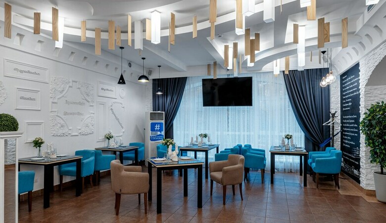 Hotel Cronwell Nika Center