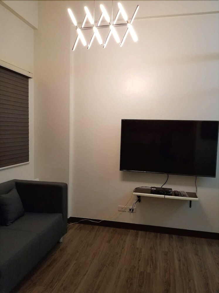 Regs Bristle Ridge Residences