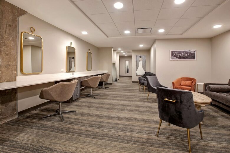 Hotel Embassy Suites By Hilton Rockford Riverfront