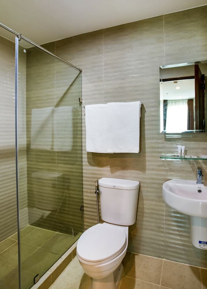 Capital O 461 Asrodel Hotel