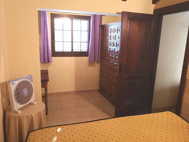 Aparthotel Finca Tom�s Y Puri