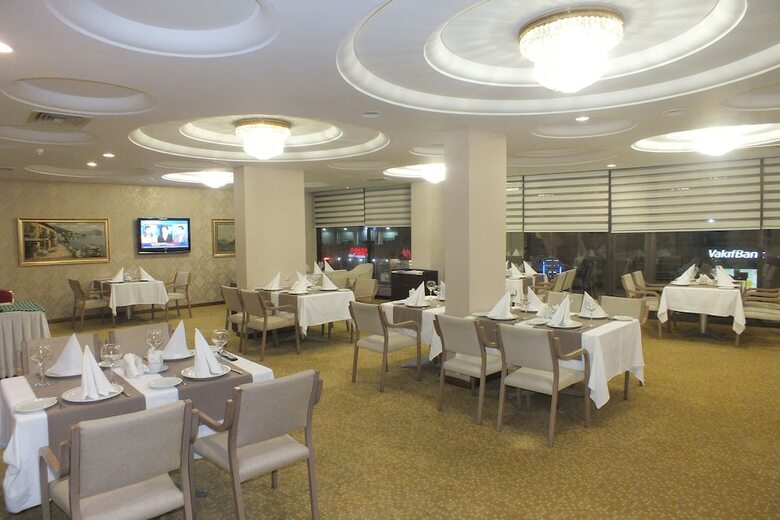 Park Royal Hotel
