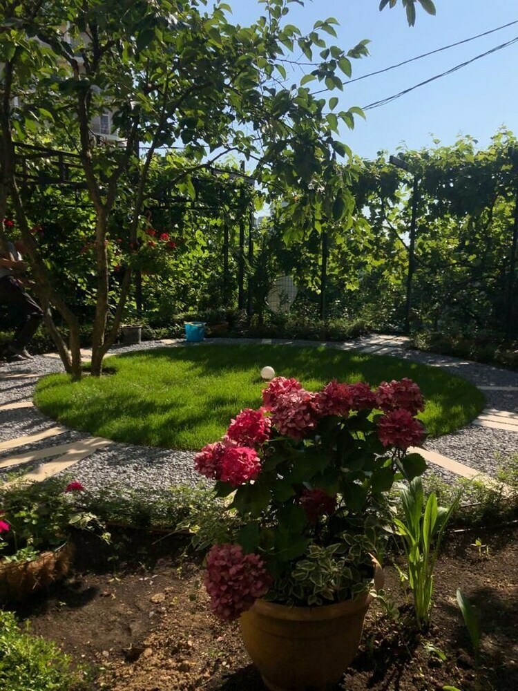 Hotel Grace Nairi