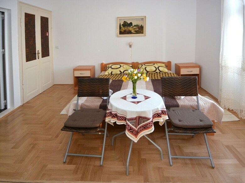 Hotel Guest House Enny - Adults Only