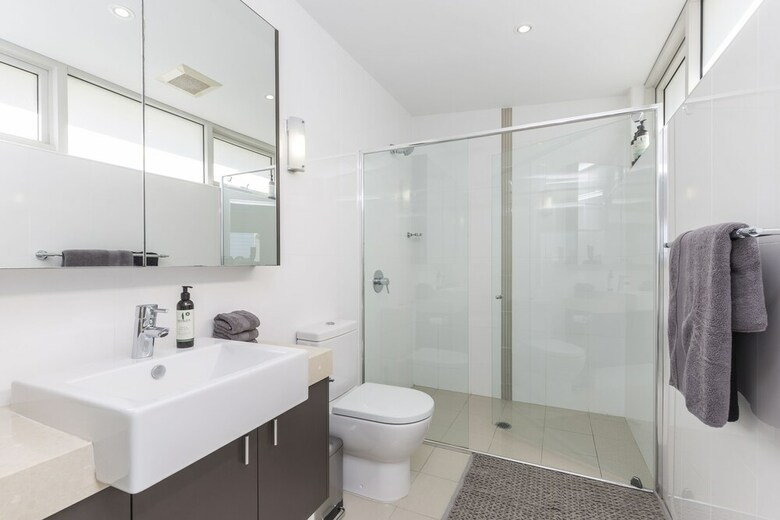 Sydney Seaside Contemporary Executive Living