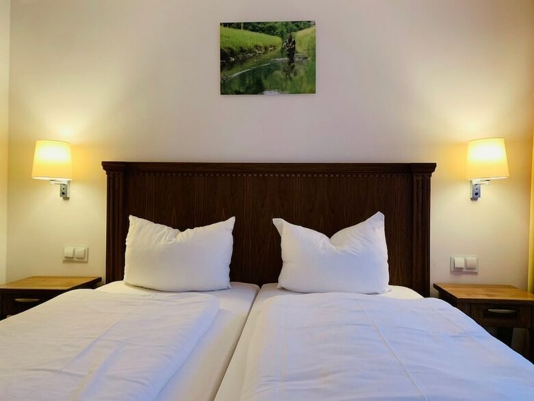 Landidyll Hotel Weidenbr�ck