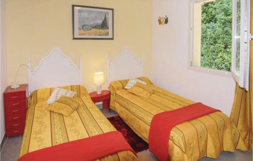 Holiday Home Eyragues Chemin De L'arenier