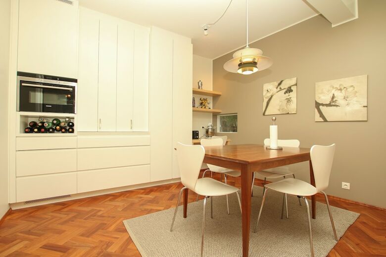 Apartamentos Large Modern Family House