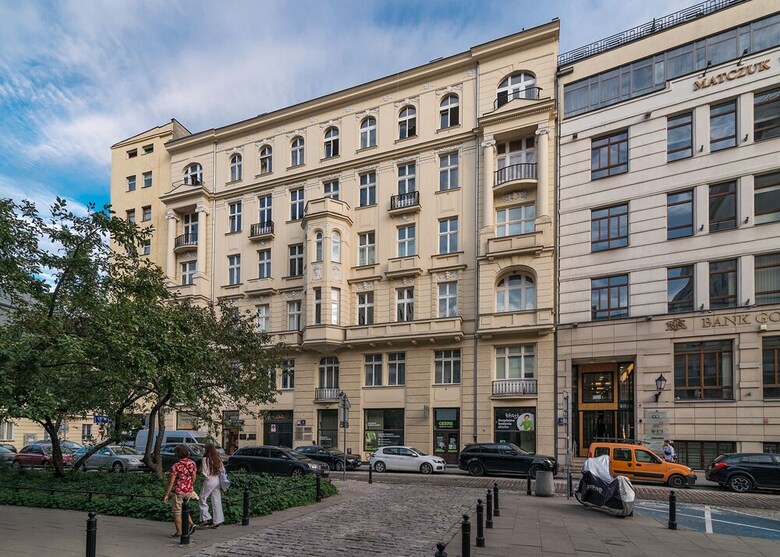 Metro Nowy Swiat Apartment