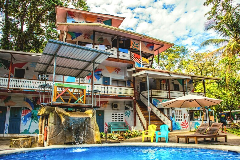Hostal Selina Shared Puerto Viejo