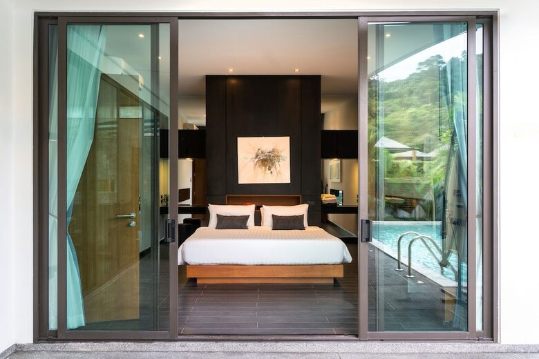 Luxurious 3 Bedroom Designer Pool Villa