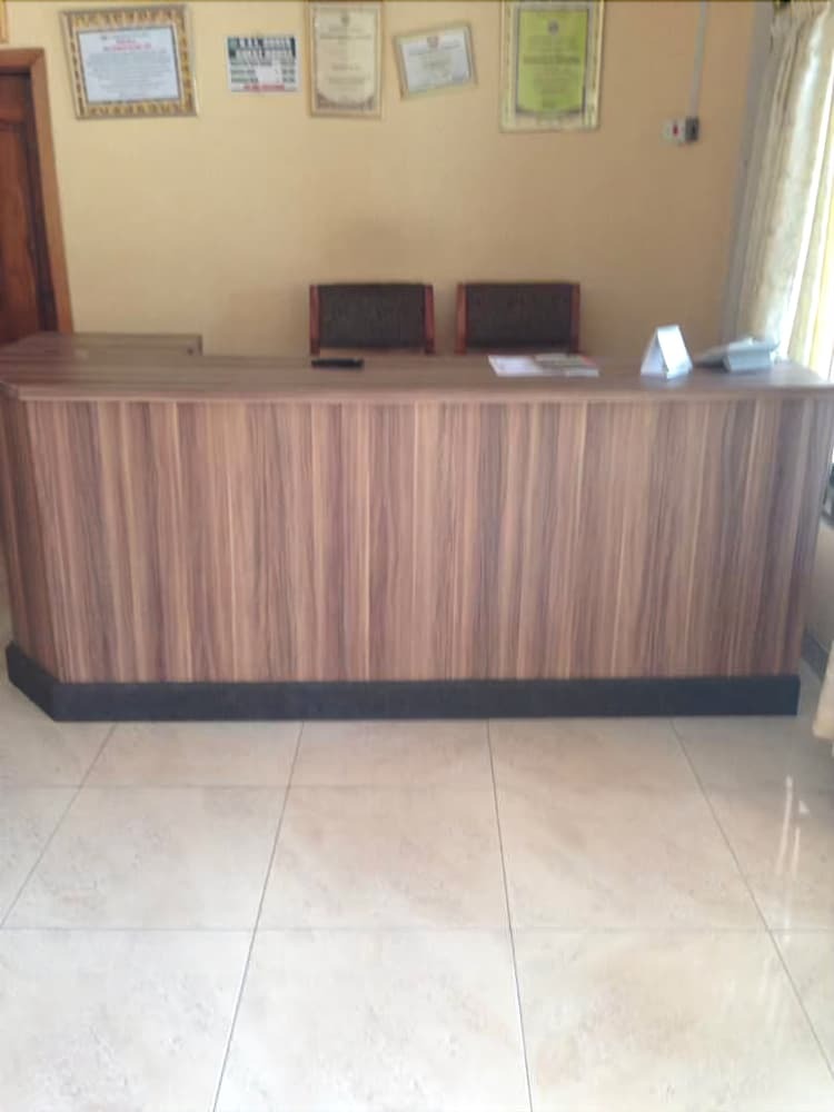 Hotel Kwamo Executive Lodge