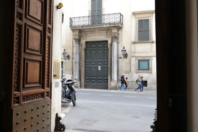 Trevi Palazzo Storico Suite B&B
