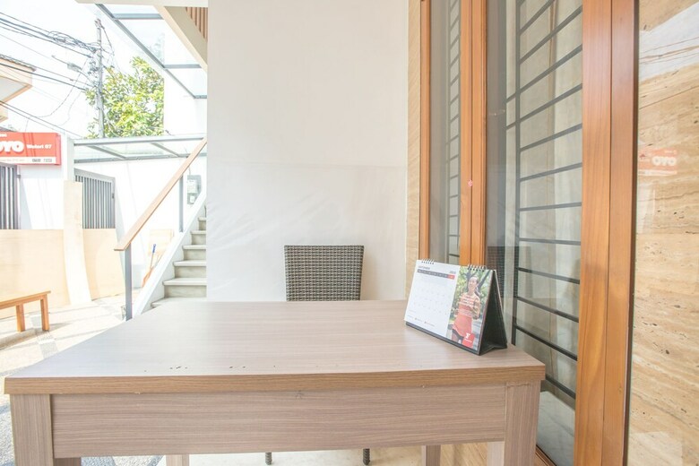 Hostal Oyo 1496 Weleri 07
