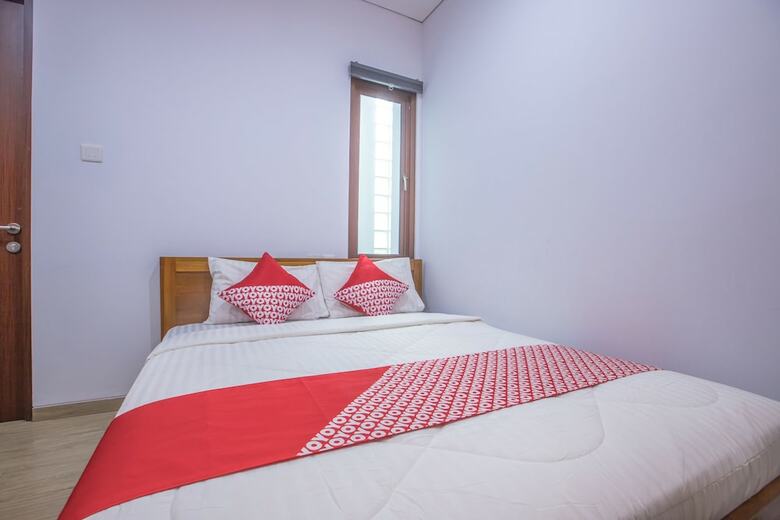 Hostal Oyo 1496 Weleri 07
