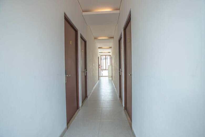 Hostal Oyo 1496 Weleri 07