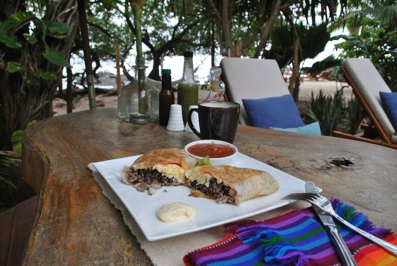 Hotel Sueno Del Mar Beachfront Bed & Breakfast
