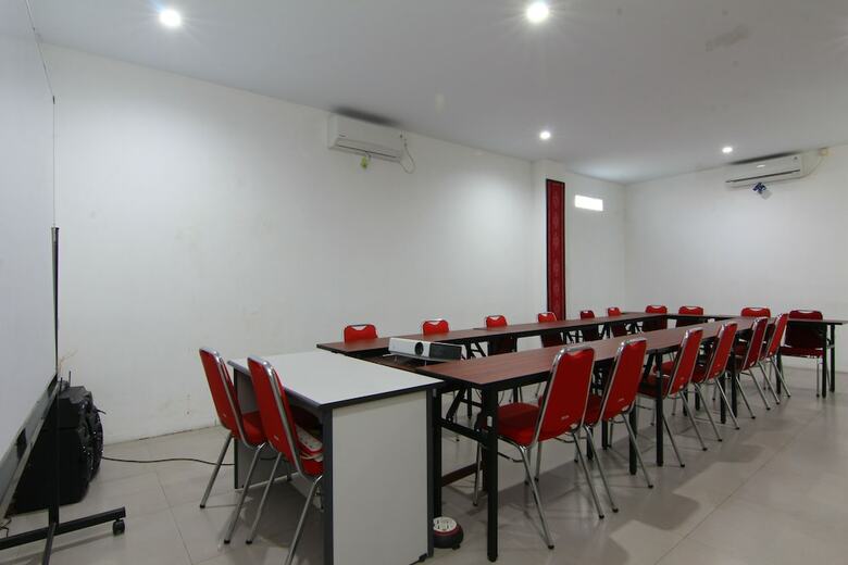 Hotel Cornel Coffee And Stay