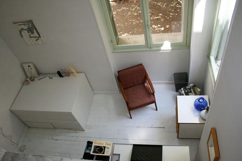 Apartamentos Neoclassical Art-house Bhive