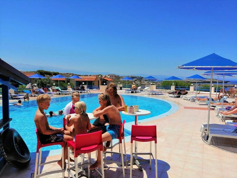 Aparthotel Zorbas Beach Village Hotel