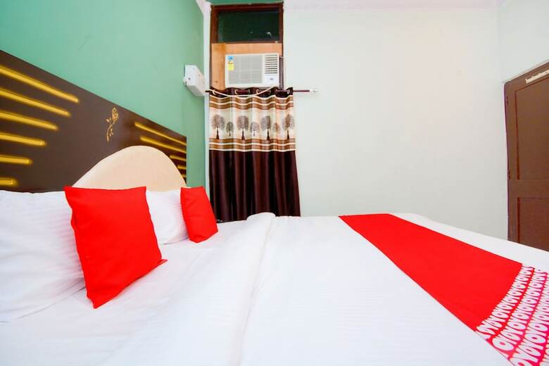 Hotel Oyo 38123 Jb Inn